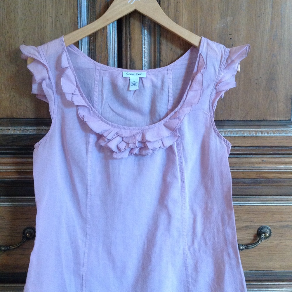 Sweet Calvin Klein top